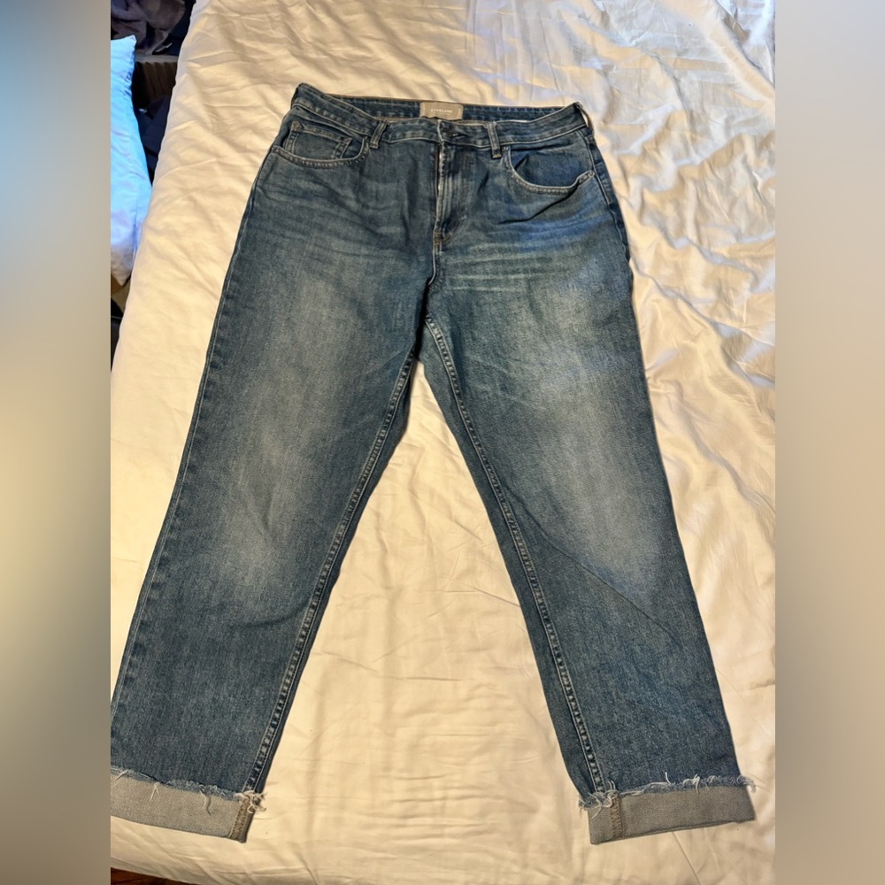 Everlane curvy cheeky jean